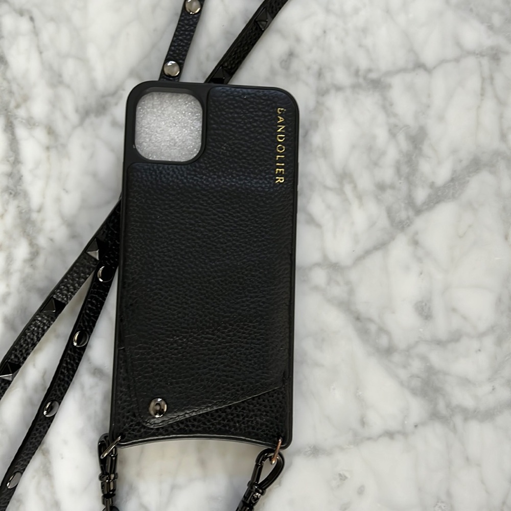 Bandolier iphone 11 Pro Max
